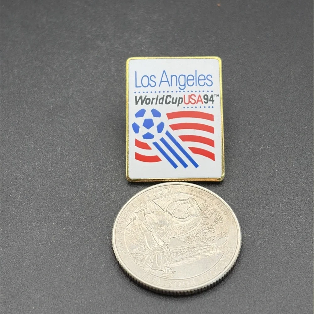 World Cup USA 1994 Soccer Football Los Angeles‎ Lapel Hat Pin